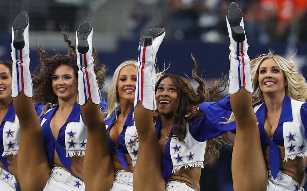 bruce kimm recommends hottest cheerleaders in sports pic