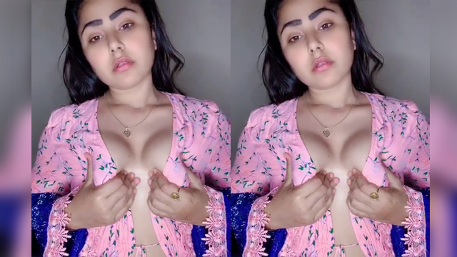 banibrata mukherjee recommends teen girls showing tits pic