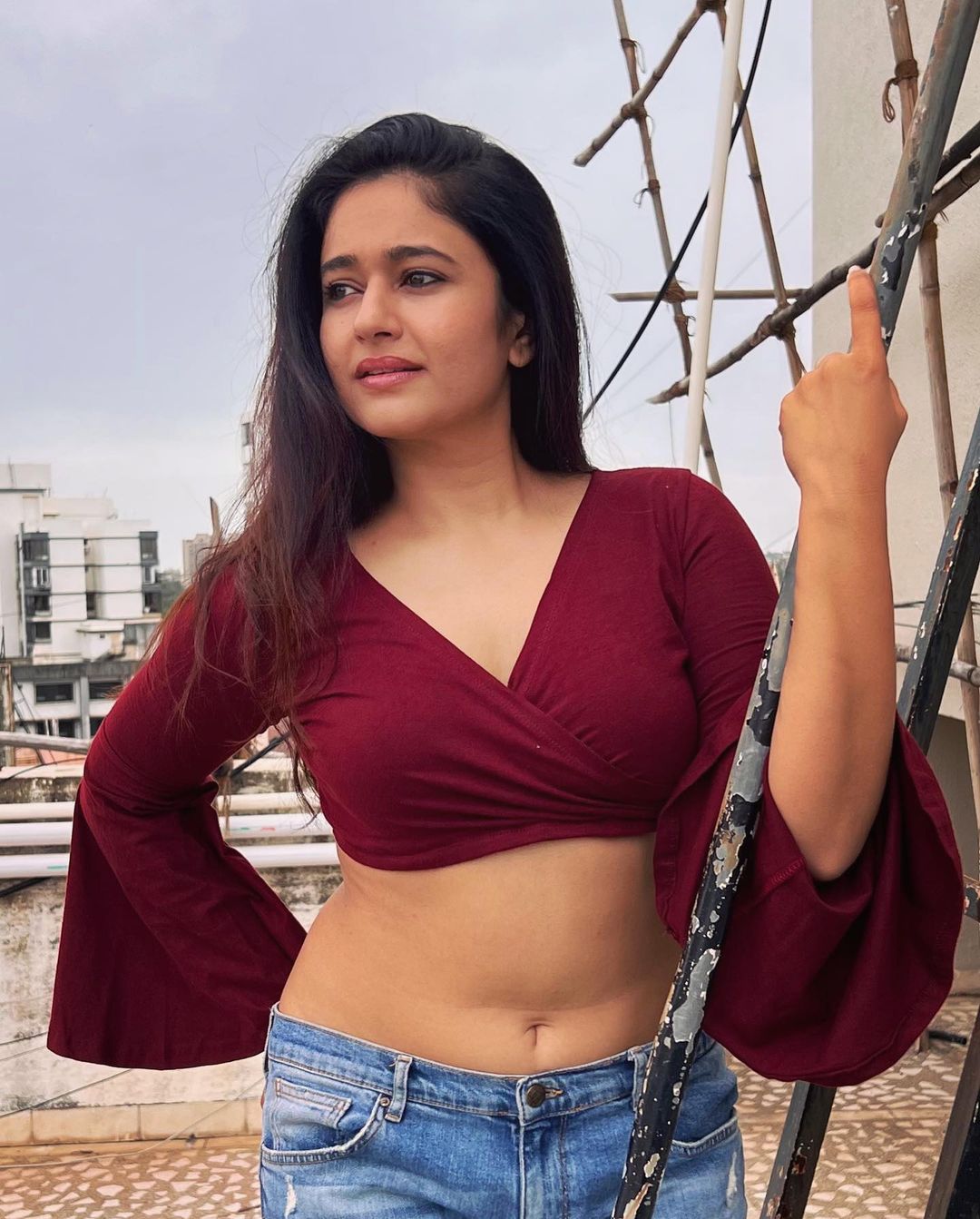 anne hale recommends Poonam Bajwa Hot