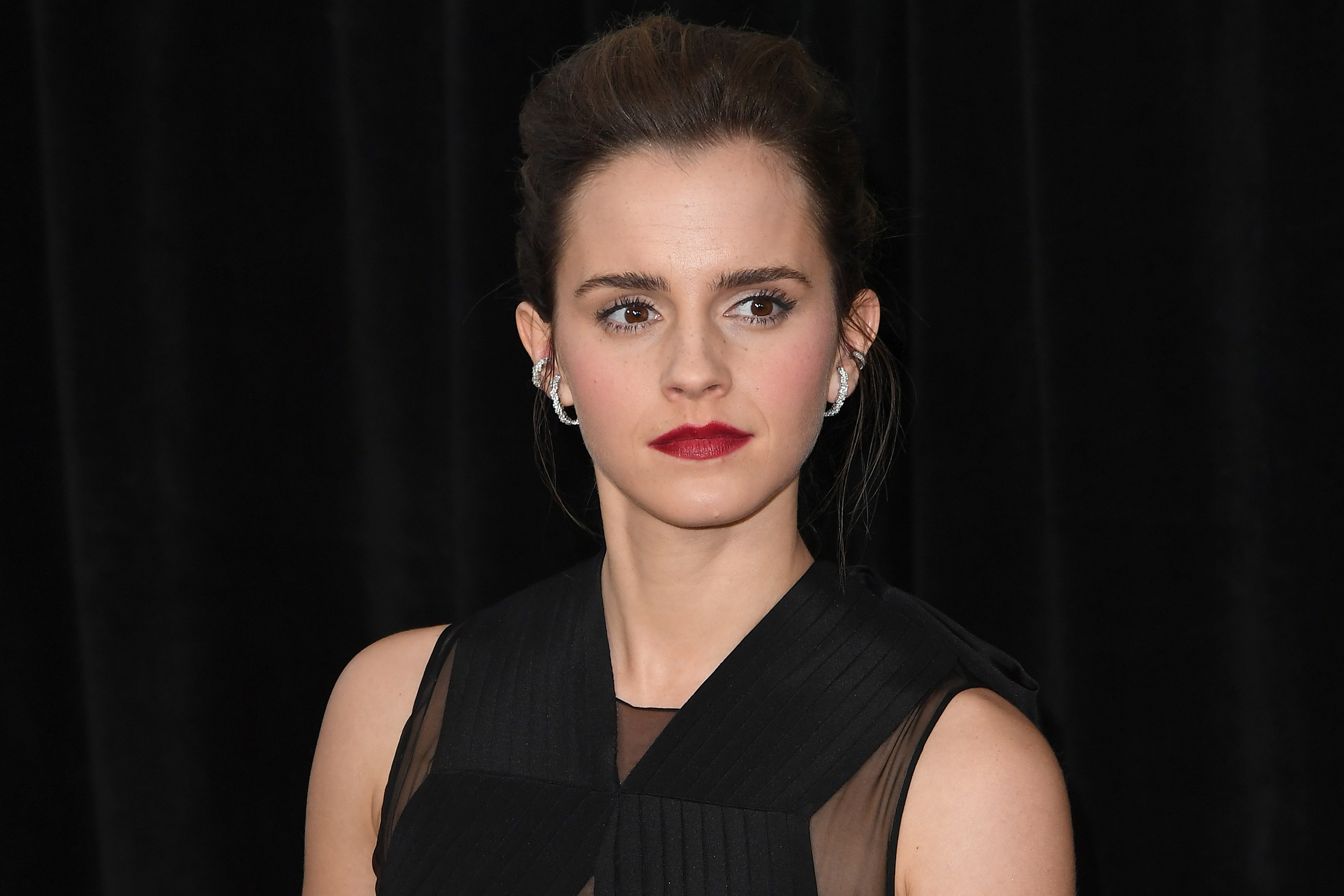 deane matthews recommends emma watson leaked icloud photos pic