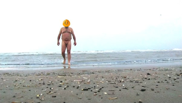 bryan laramore recommends teasing cocks on nude beach porn 2019 pic