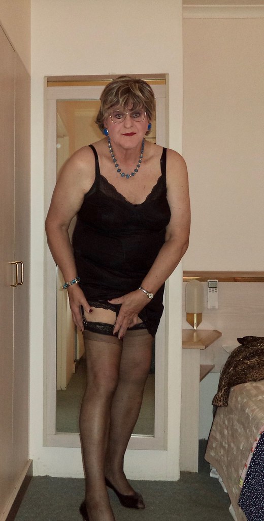 Hot Granny In Pantyhose xxx mtl