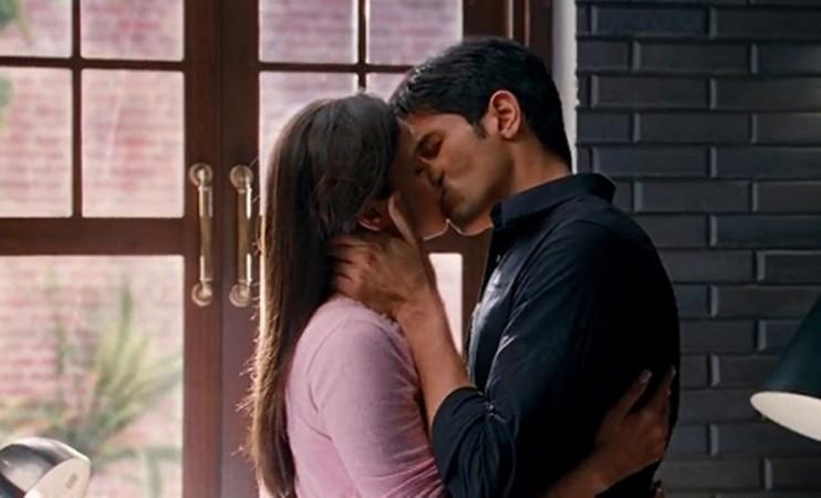 ara evangelista recommends alia bhatt kissing scene pic