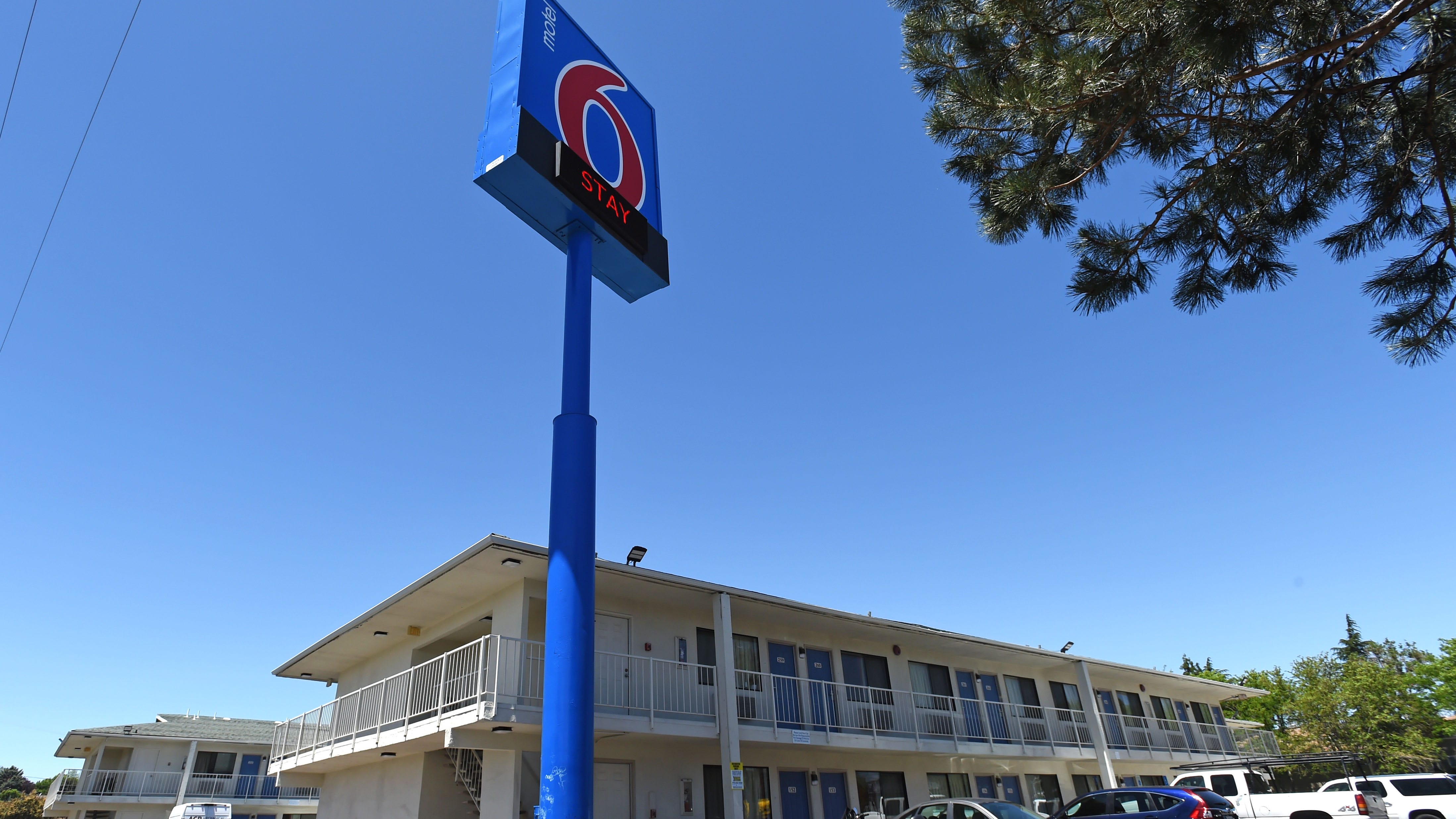 apple abonitalla recommends motel 6 reno nevada pic