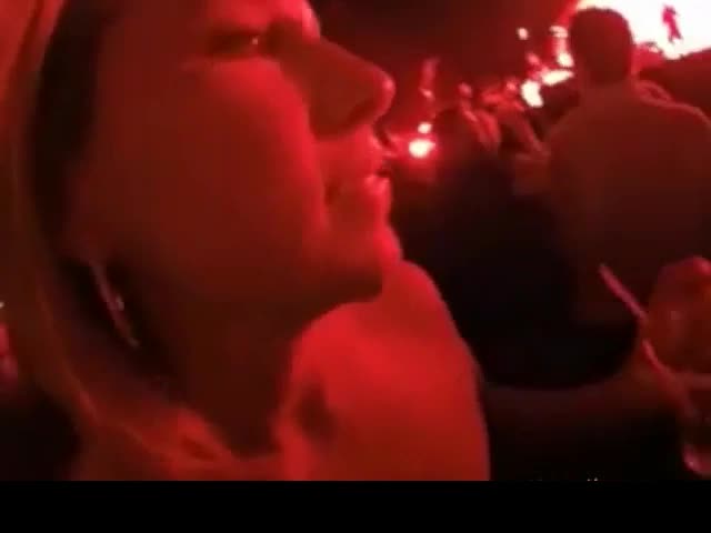 blowjob at a concert