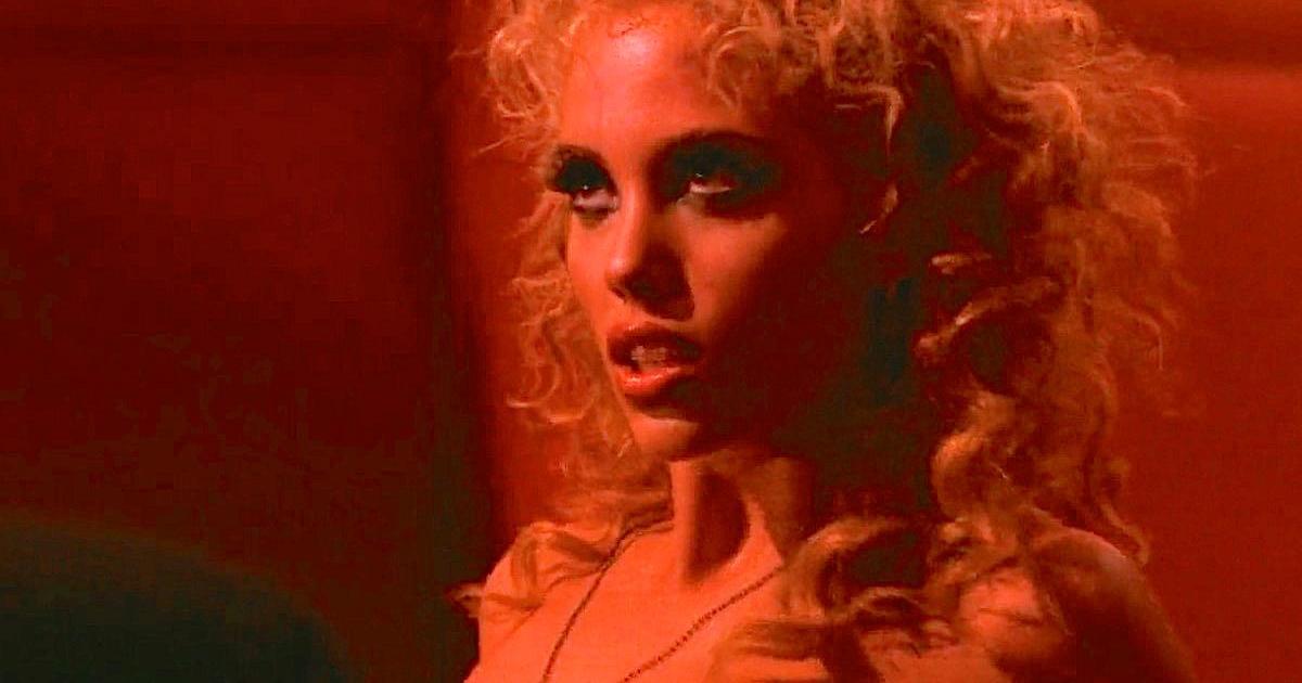 dan bruder recommends Elizabeth Berkley Lap Dance Scene