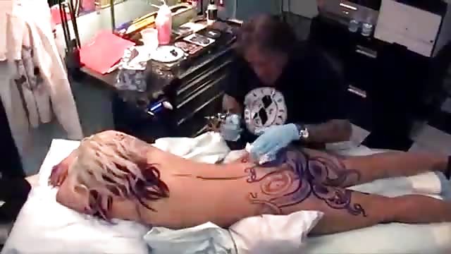 beau leger add sex in tattoo shop photo