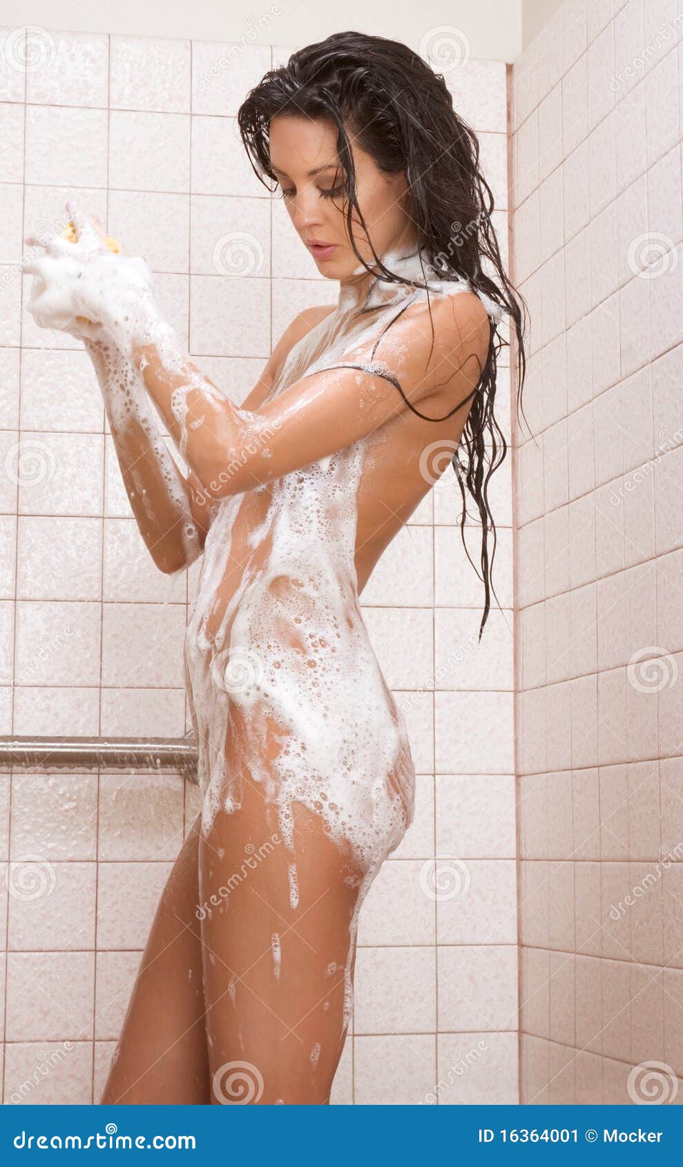 Naked Woman Taking A Shower rar rpezd