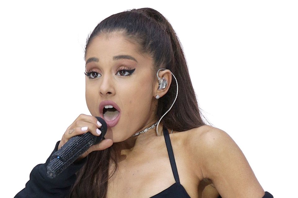 ariana grande almost naked