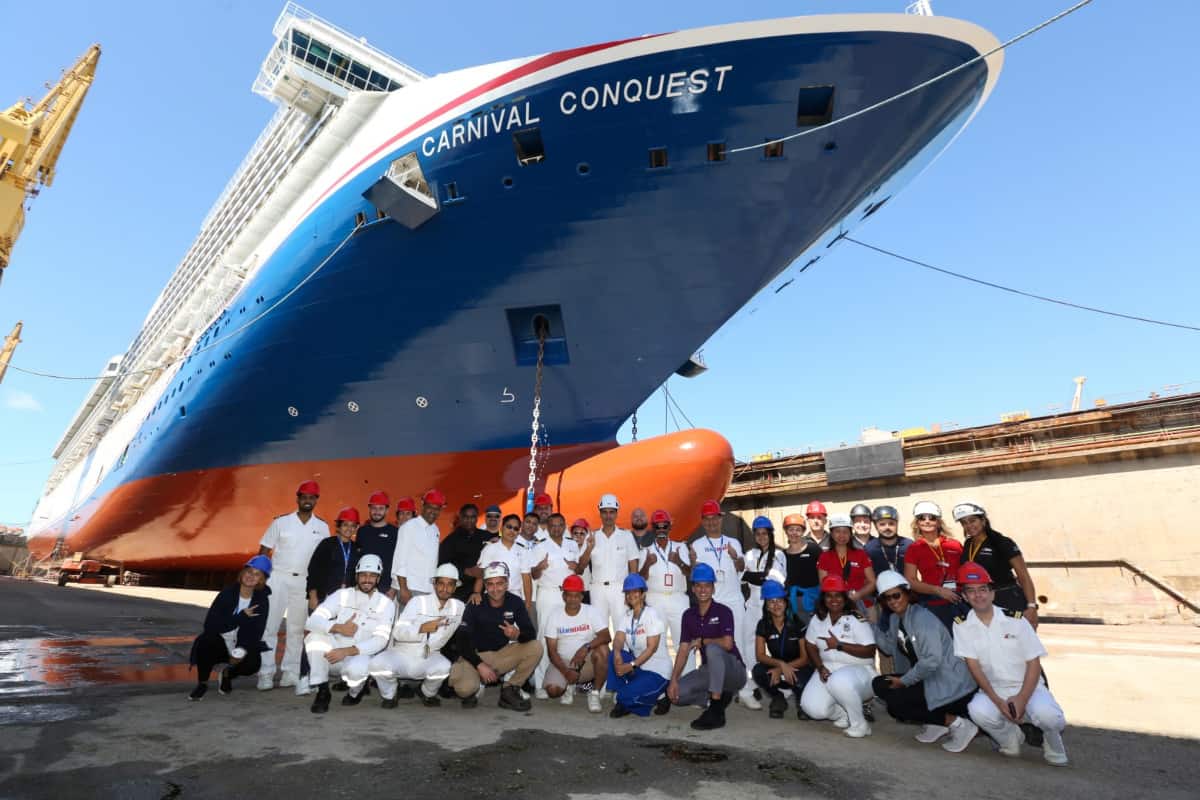 ajai patel recommends Carnival Cruise Conquest Pictures