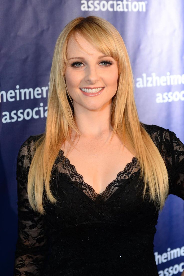 cody donnelly share pictures of melissa rauch photos