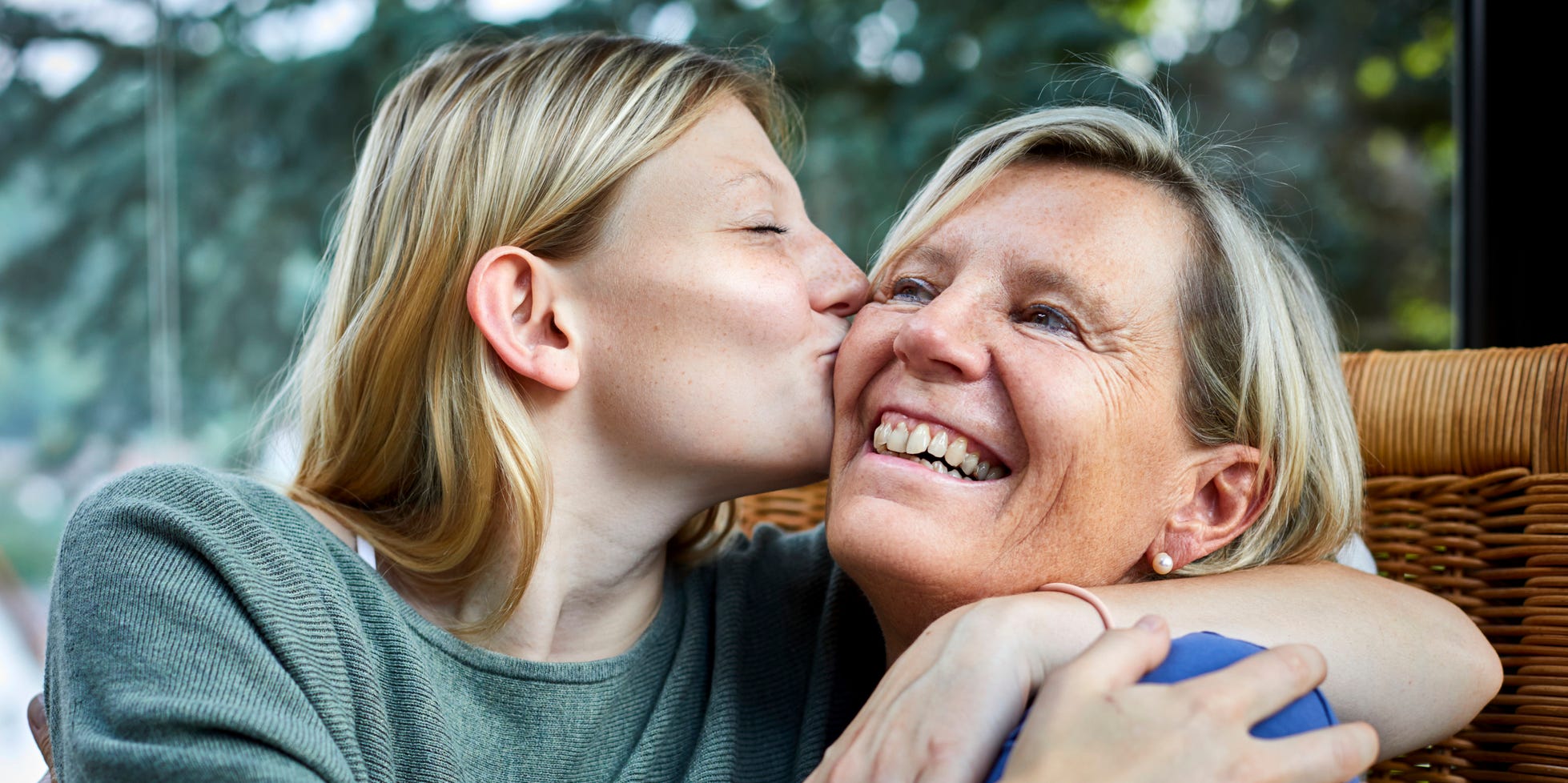 bob burke recommends mom fucks daughter captions pic