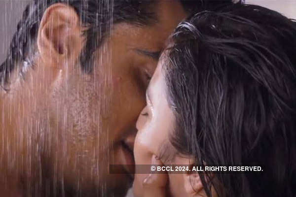 consuelo lim recommends Alia Bhatt Kissing Scene