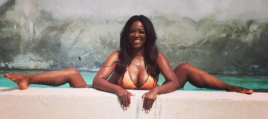 adrian avent recommends kenya moore naked photos pic