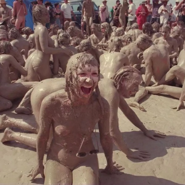Topless At Burning Man karter naked