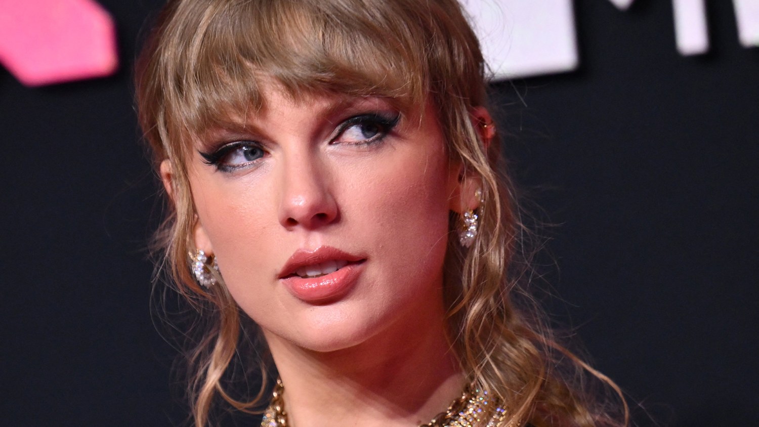 barbara vanwinkle recommends taylor swift naked images pic