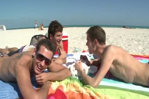 art hamilton recommends Spring Break Teasing Guys On Beach Porn
