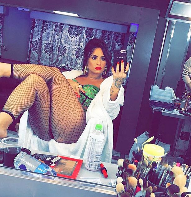barry mount recommends demi lovato ass nude pic