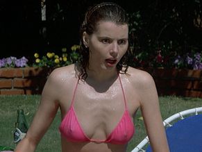 carrie kingsbury recommends geena davis tits pic