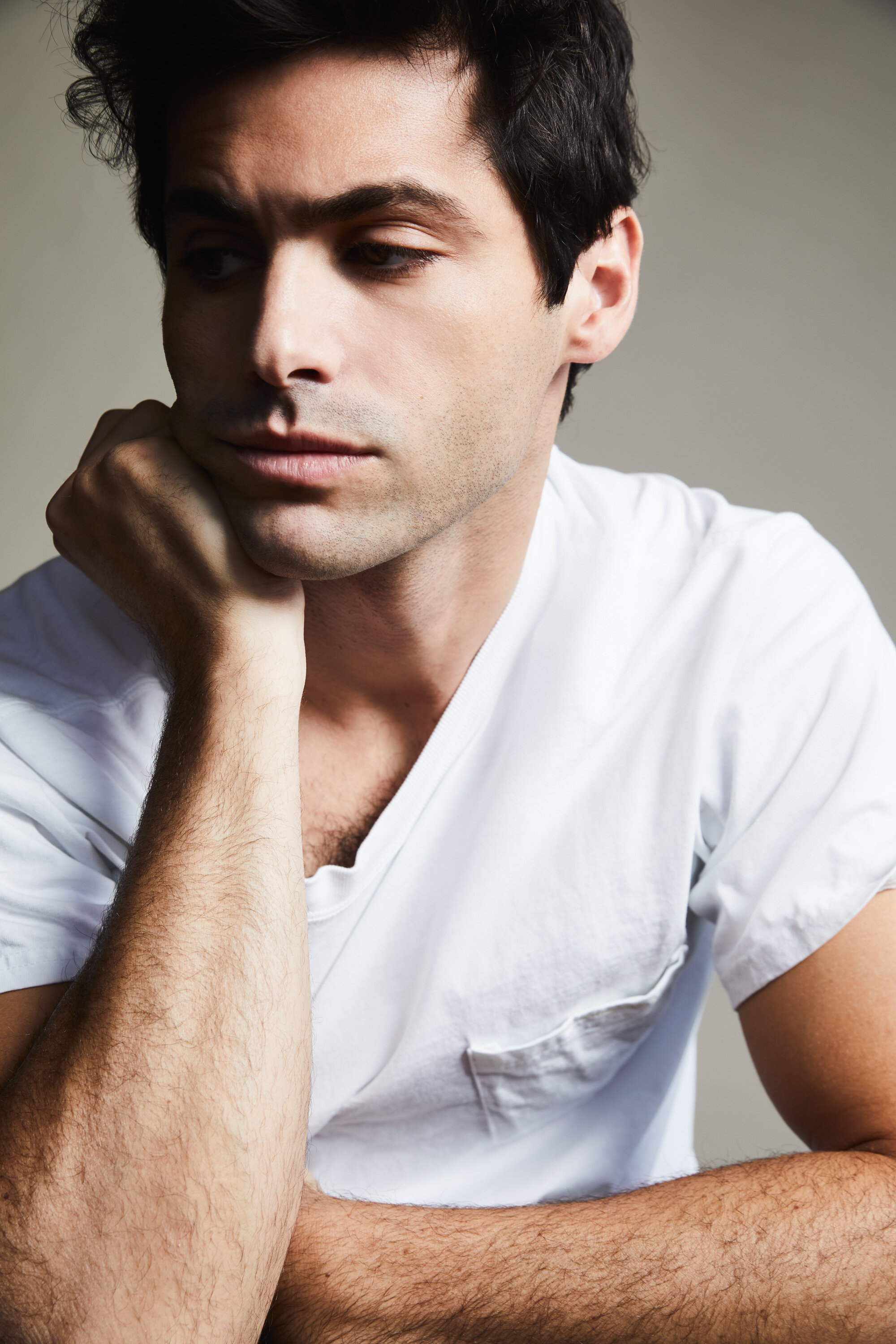 depan nama recommends is matthew daddario single pic