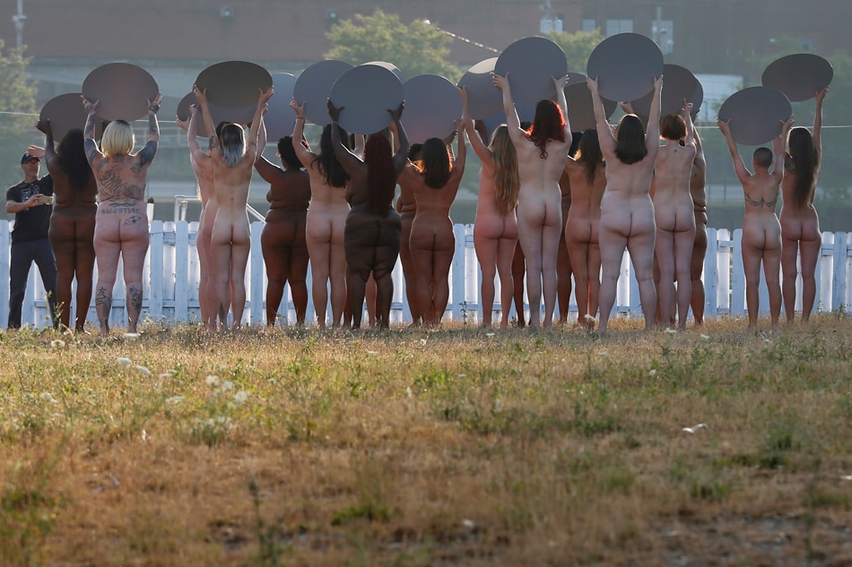 naked women in cleveland