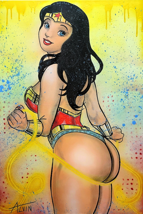 doug jenks recommends wonder woman booty pic