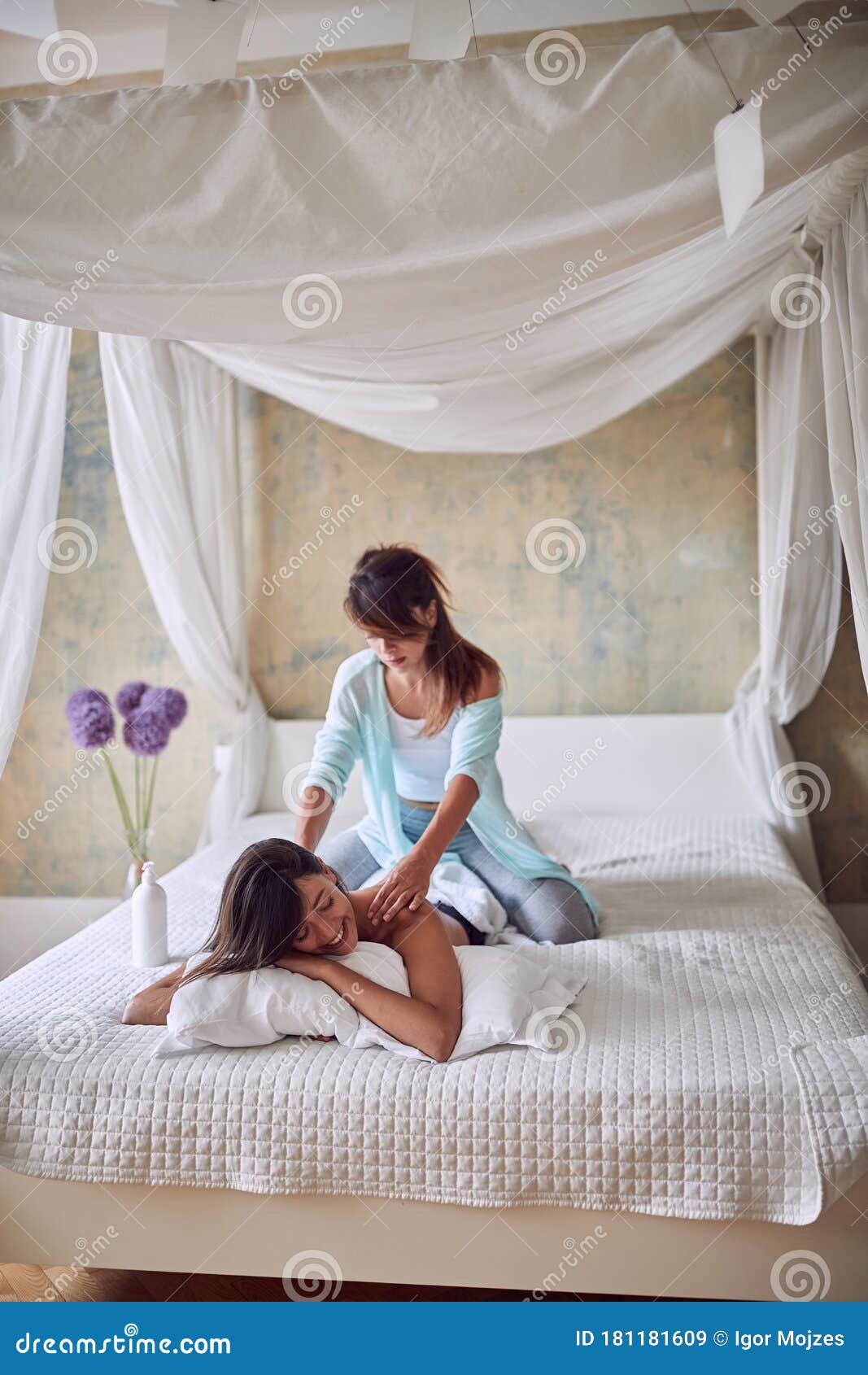 amanda houle recommends lesbian massage room pic