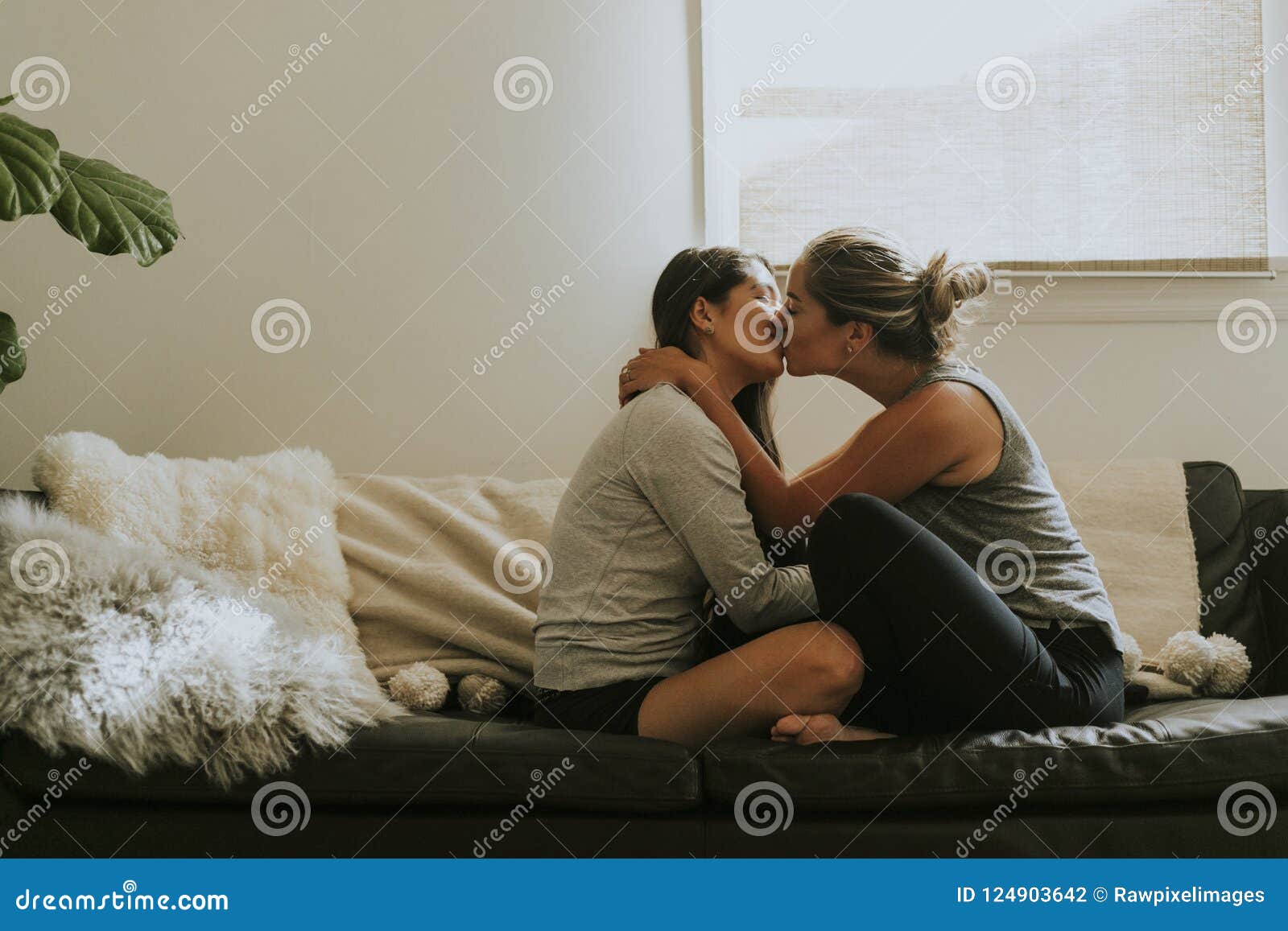 bruno garrido recommends lesbians kissing on couch pic