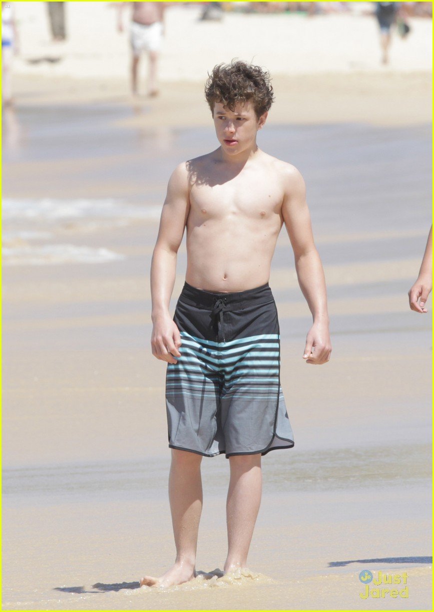 david truty recommends nolan gould nude pic