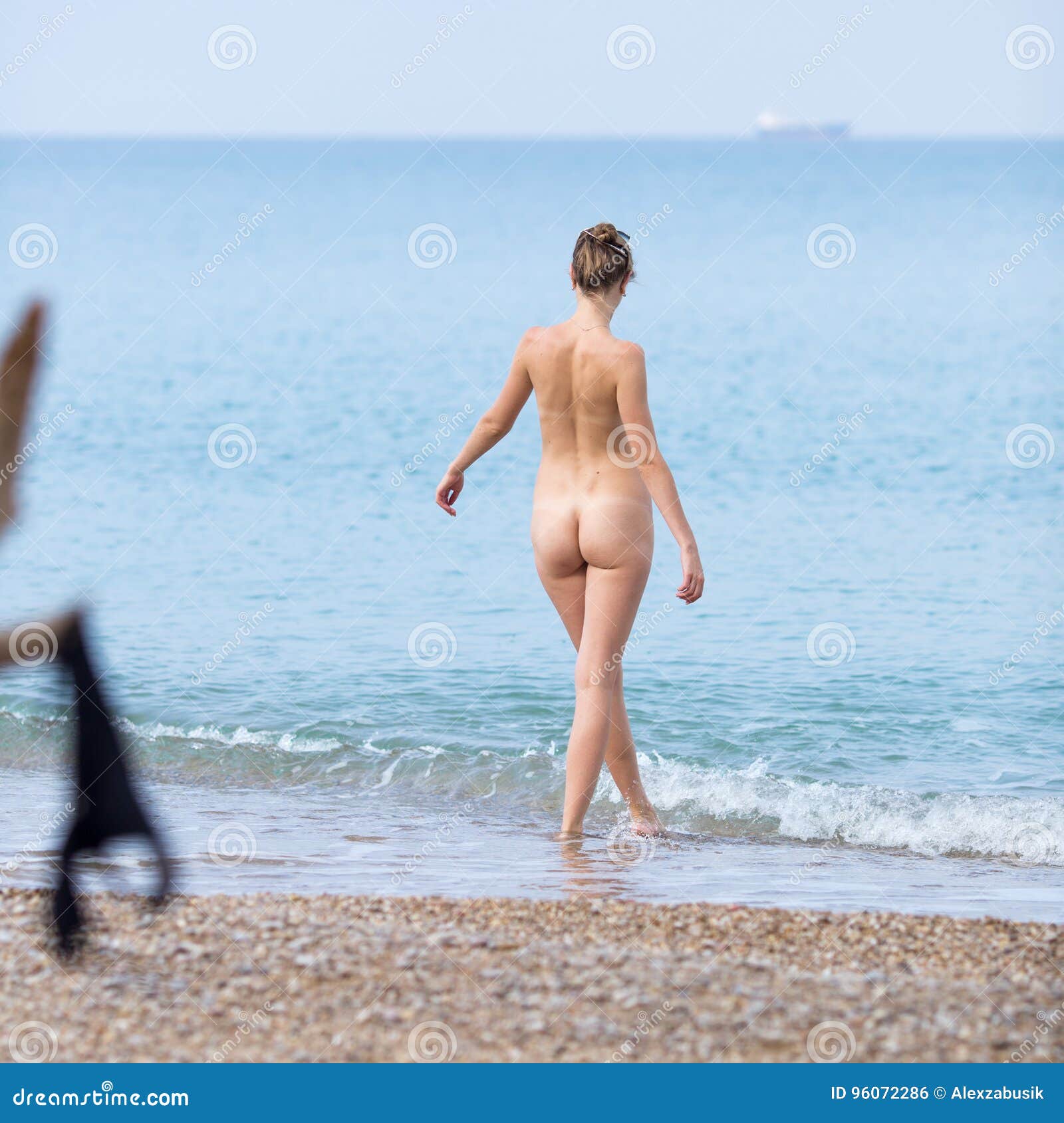naked girls skinny dipping