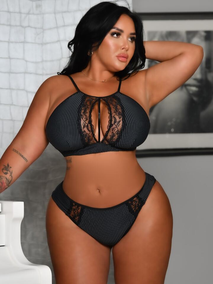 cherie dwyer recommends thick woman in lingerie pic