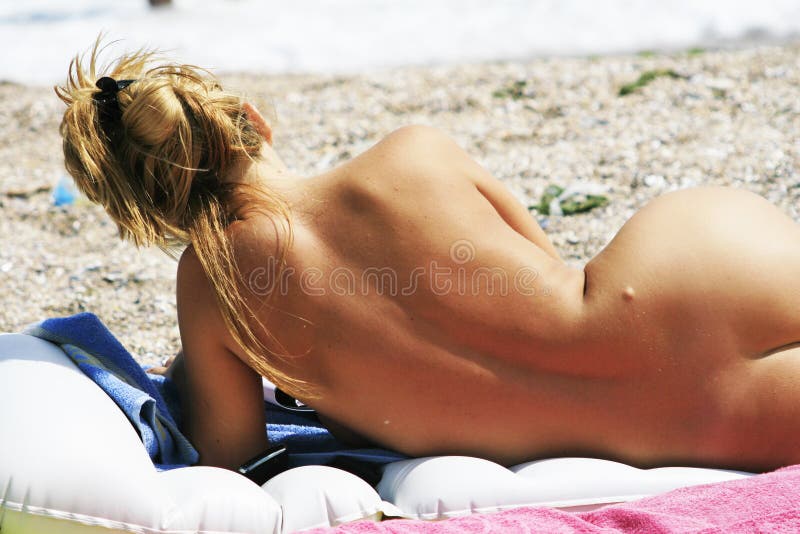 david shennan recommends Chicas Desnudas En Playas