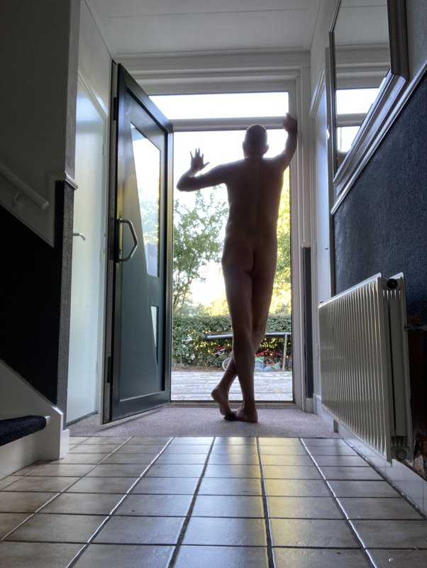 benjamin kerry recommends neighbor caught me naked pic