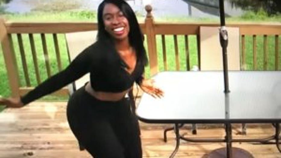 Big Black Booty Popping masturbate webcam