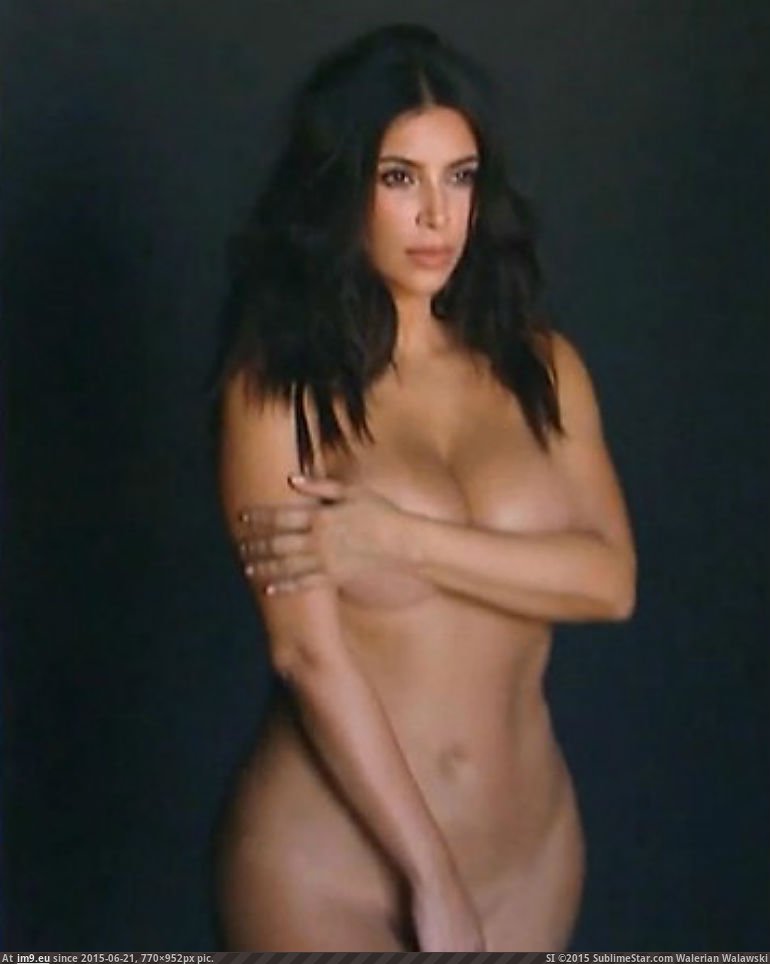 Kim Kardashian Showing Pussy gianna boston