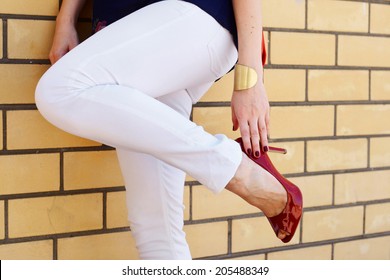 ali yaghoubian recommends hot women in white pants pic