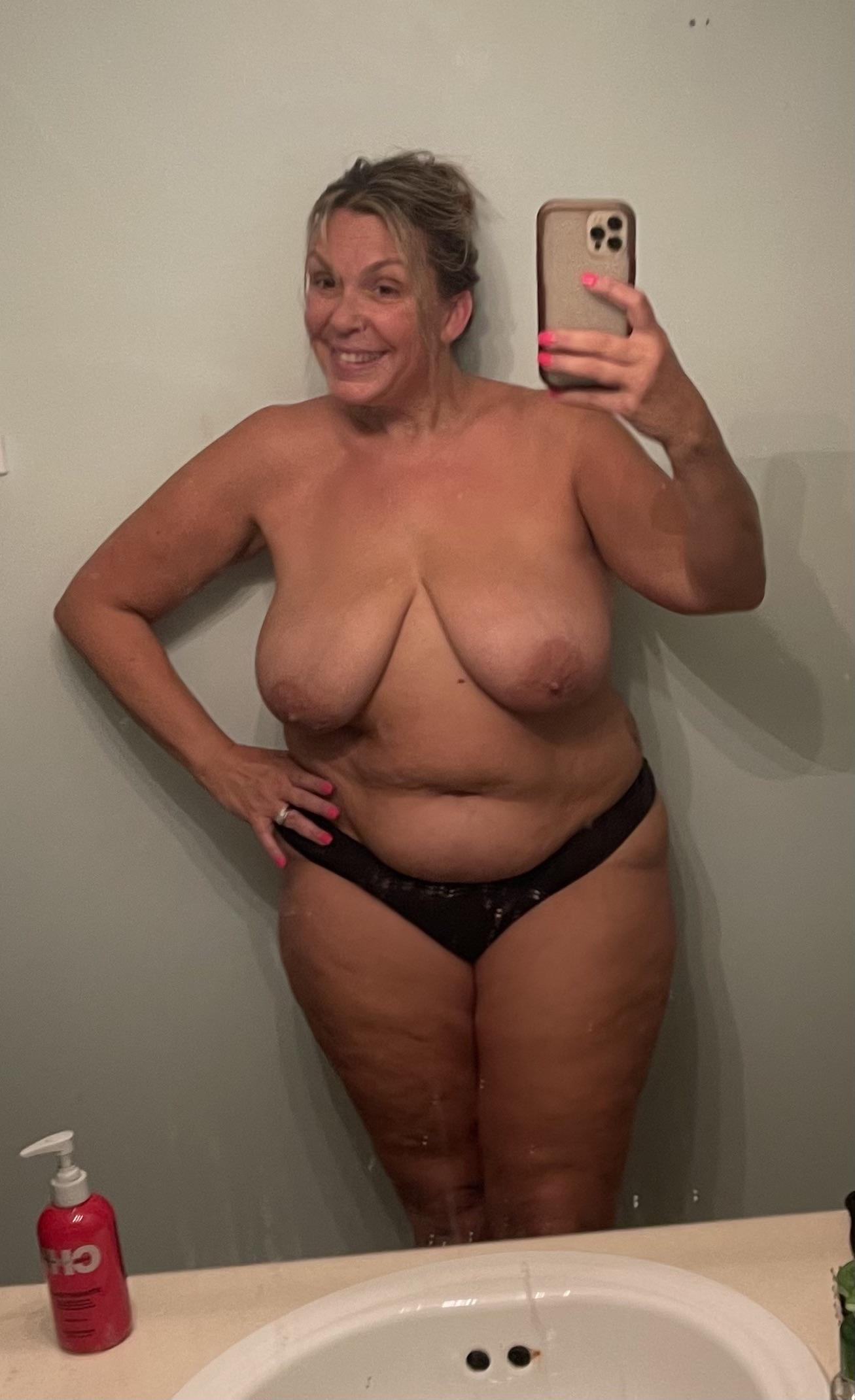 alexandre carreira recommends naked gilf selfies pic