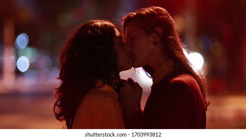 alaa sorour recommends lesbians girls making out pic