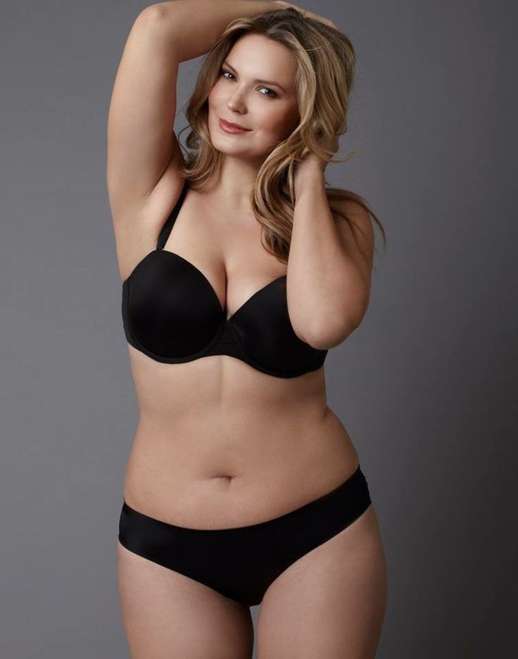 hot plus size model photo