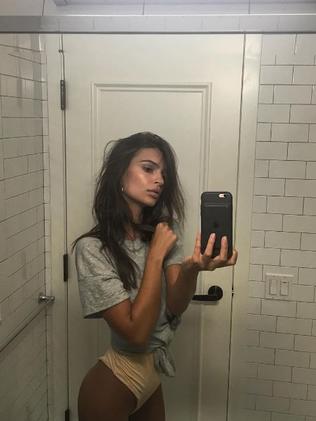 Emily Ratajkowski Hacked Photo ashley blue