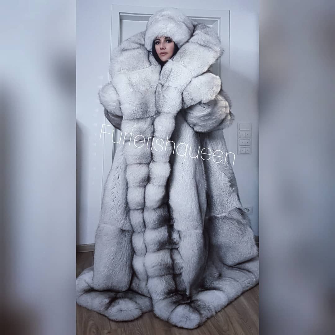 becky lanser recommends fur coat fetish pic