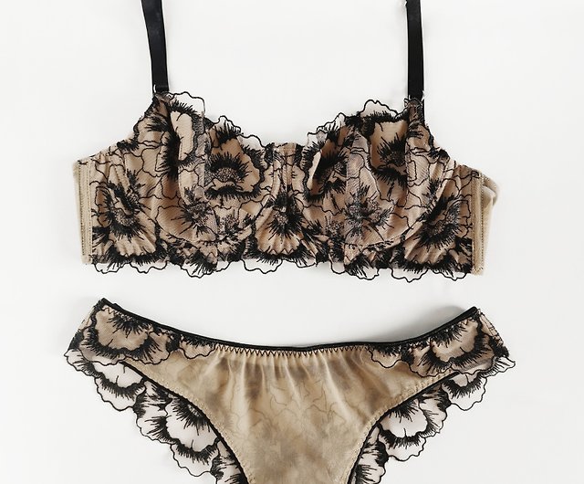 ashton davenport recommends lingerie garter set pic