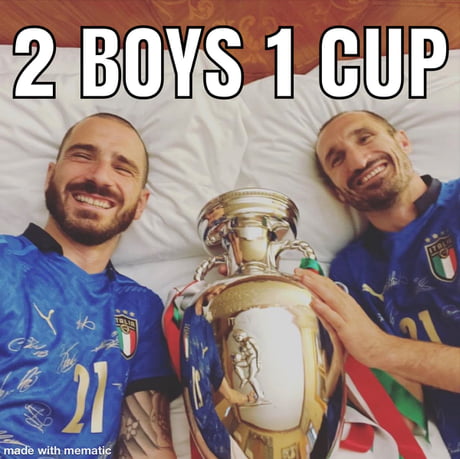 cinthya vazquez share 2 boys one cup photos