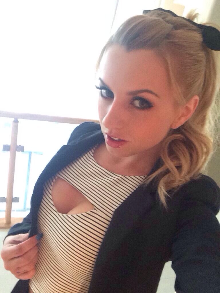 Best of Lexi belle selfie