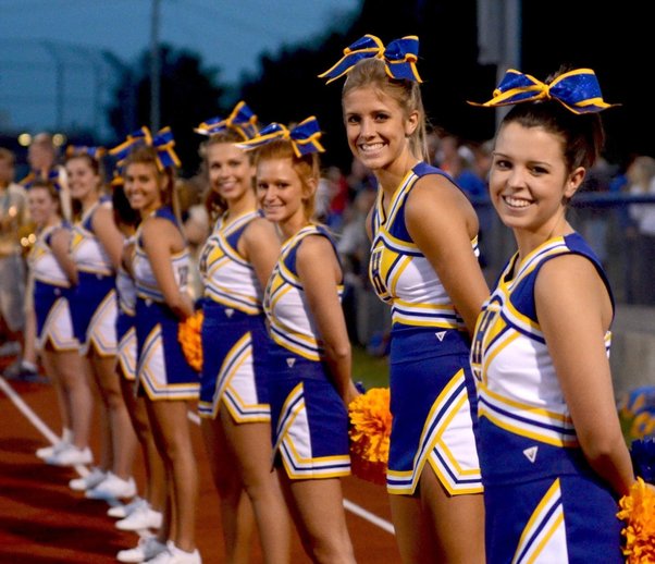 high school cheerleaders sexy