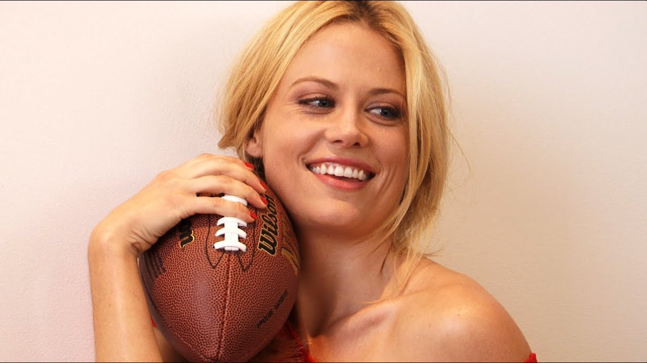 bonnie call recommends claire coffee sexy pic