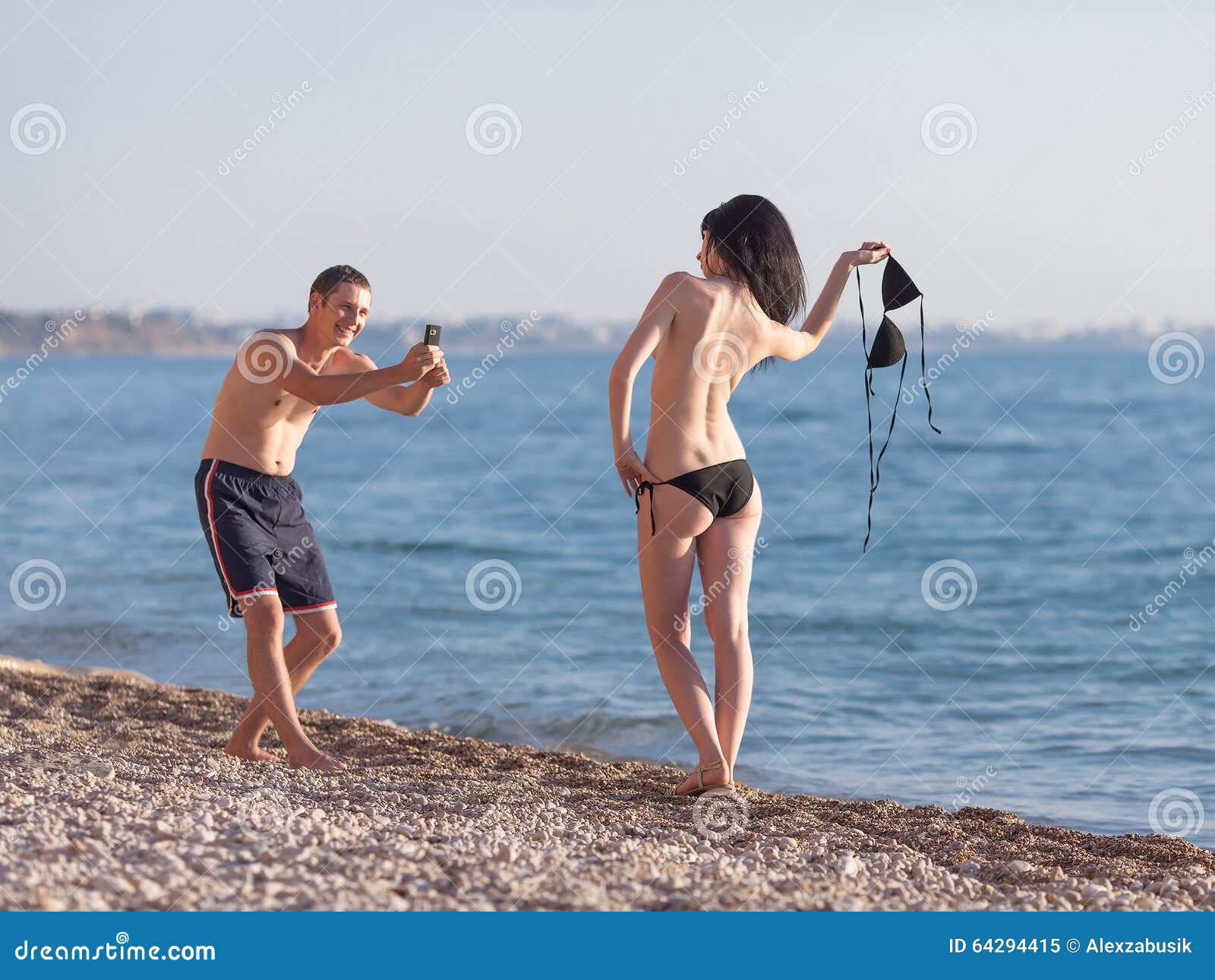 david shugart recommends girlfriend topless on beach pic