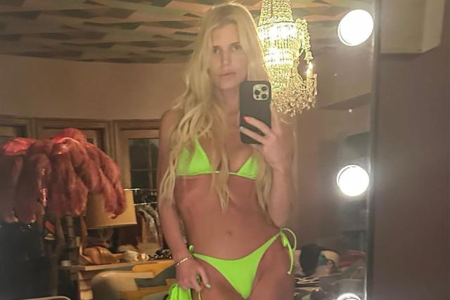 alesa begum recommends jessica simpson hot images pic