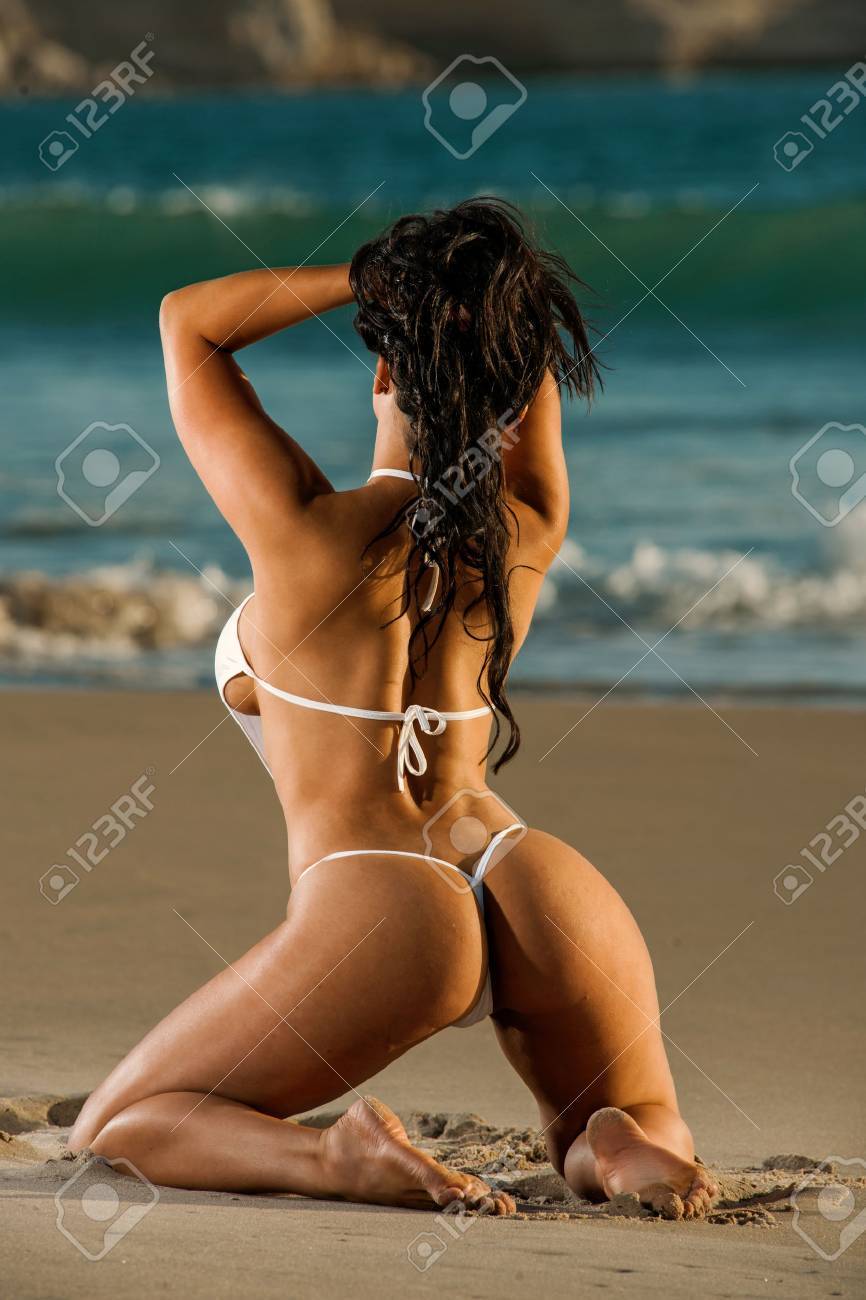 brandi ross share sexy string bikini babes photos