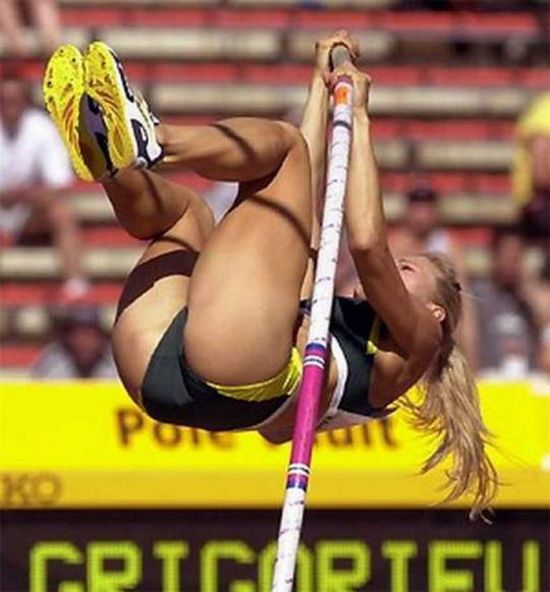 andre cryer recommends Female Athlete Crotch Shots